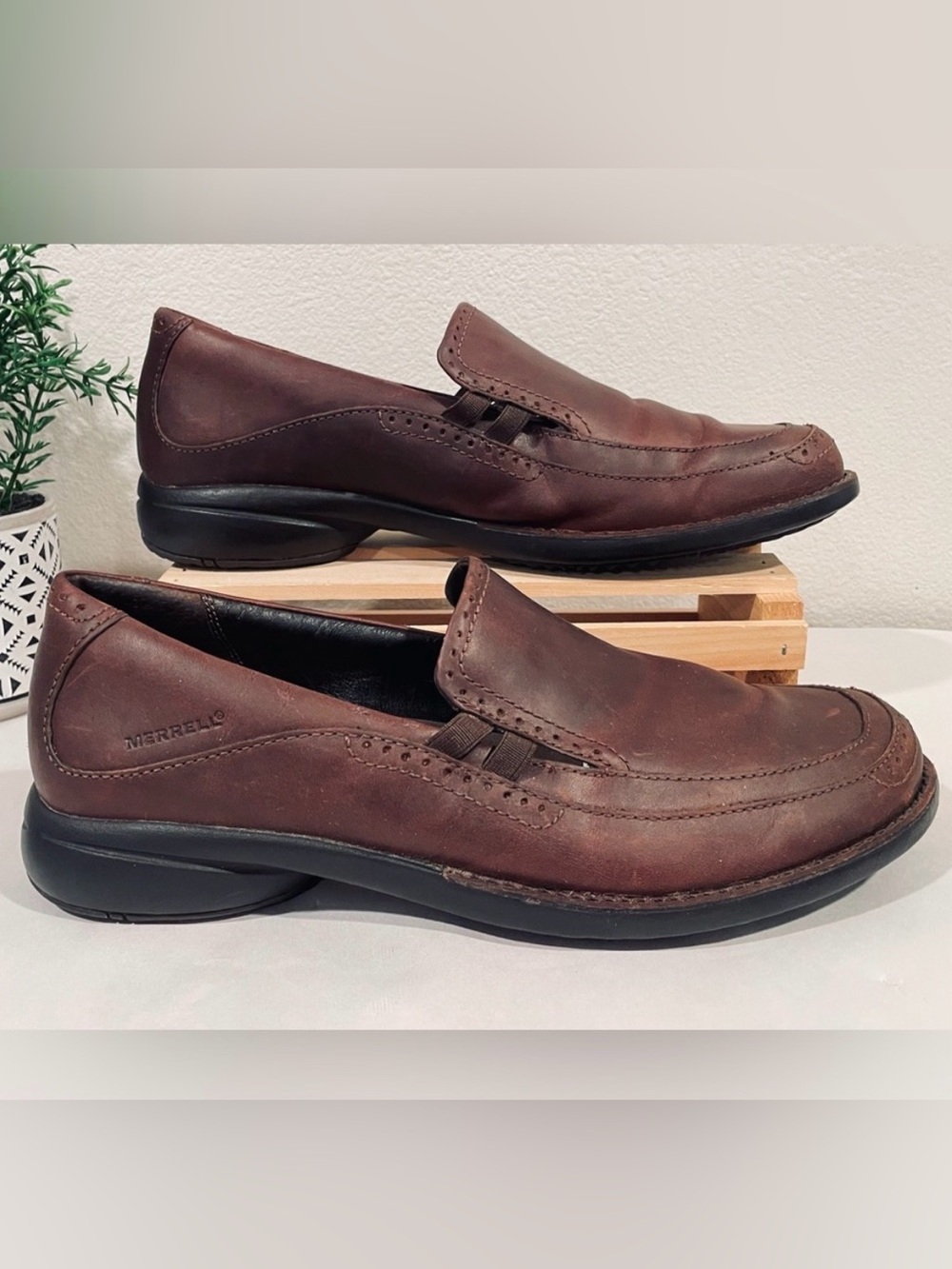 Merrell “Tetra Wave” Saddle Brown Leather Slip-On Moccasin Loafers Sz EU42 US11